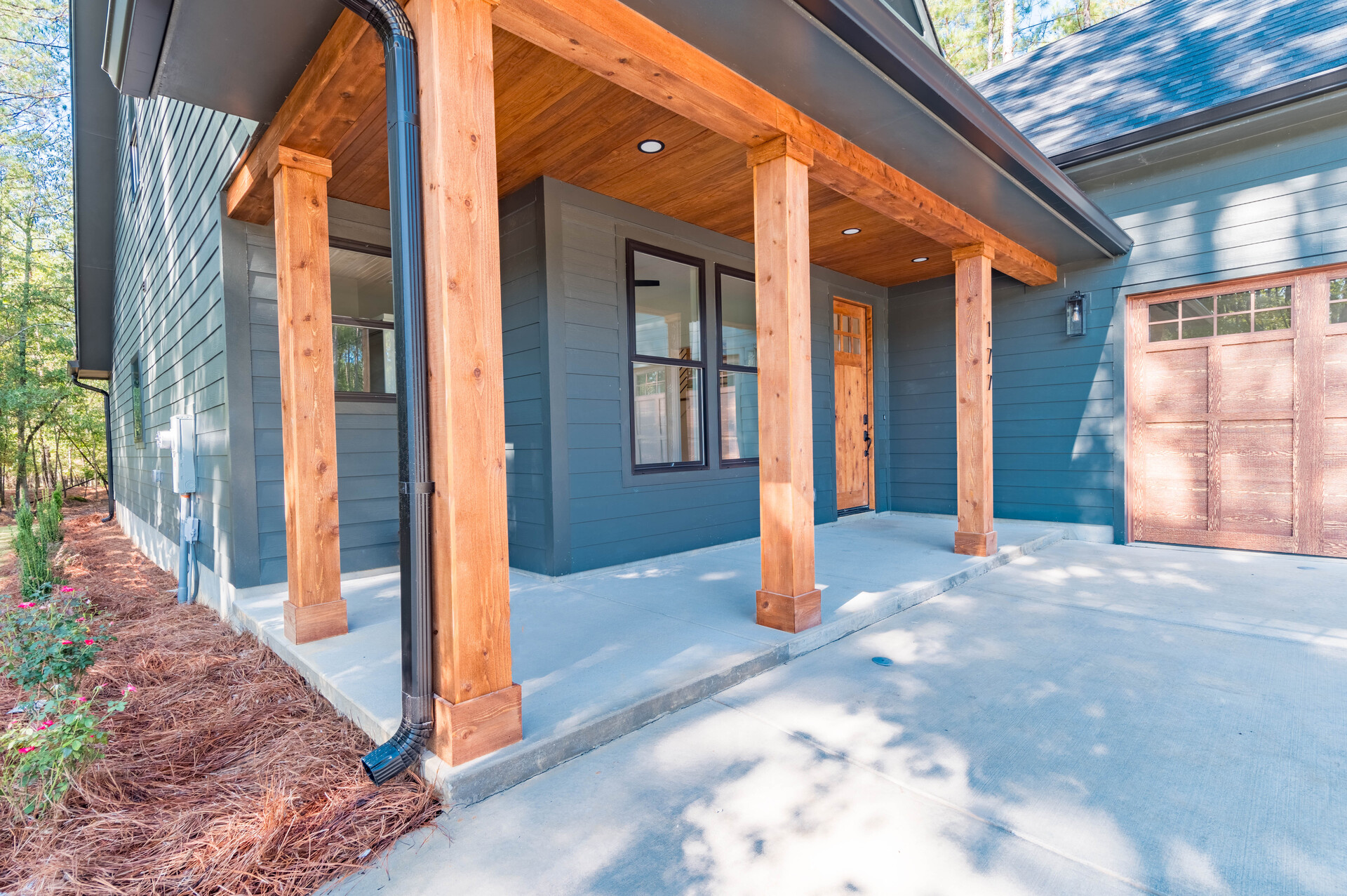 Hidden Oaks Custom Homes | WhiteWater Landing on Lake Murray