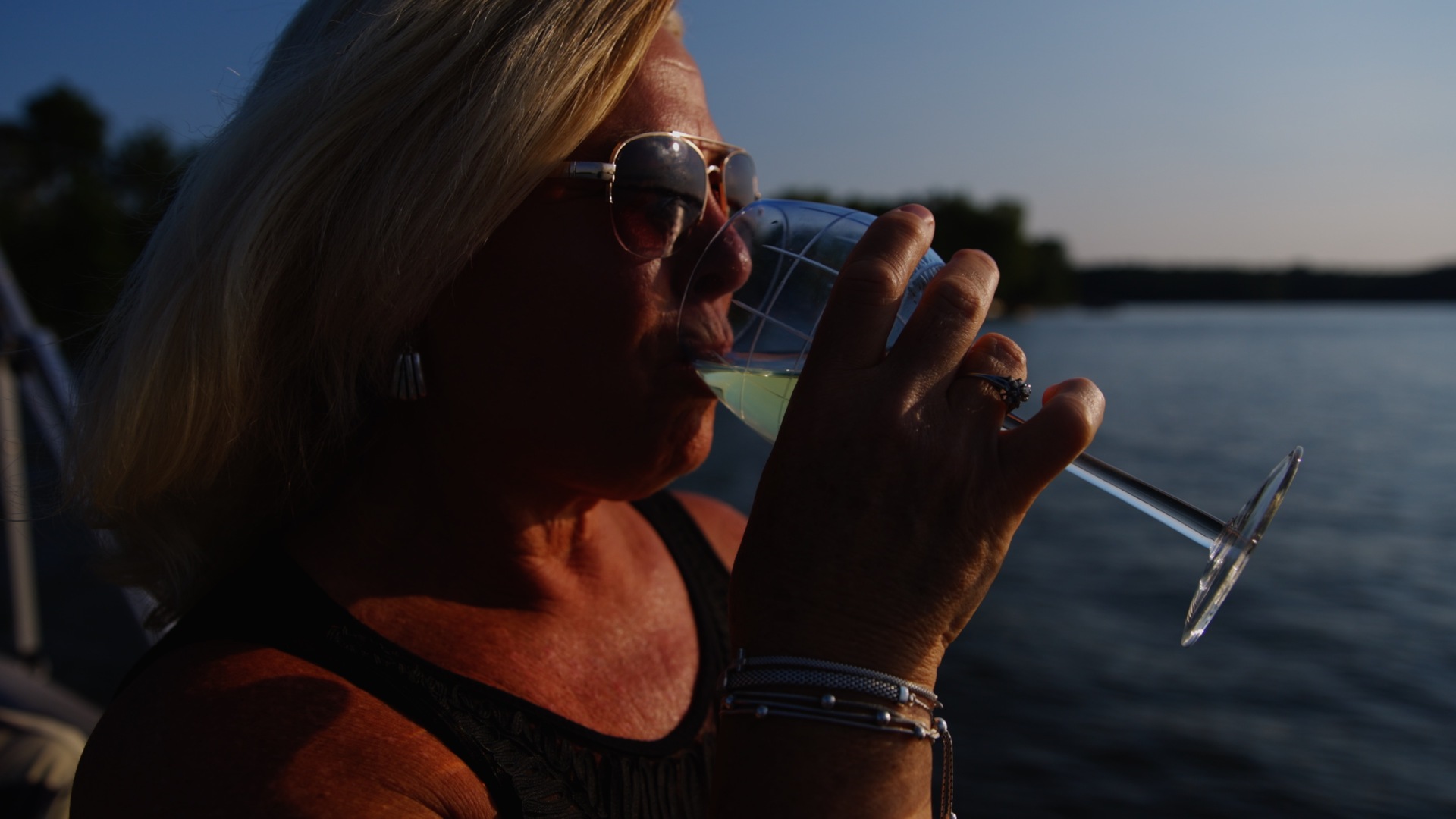 A Taste from the Local Vine  |  Lake Murray, South Carolina